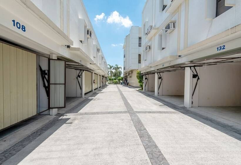 فندق Capital O 176 Bliss