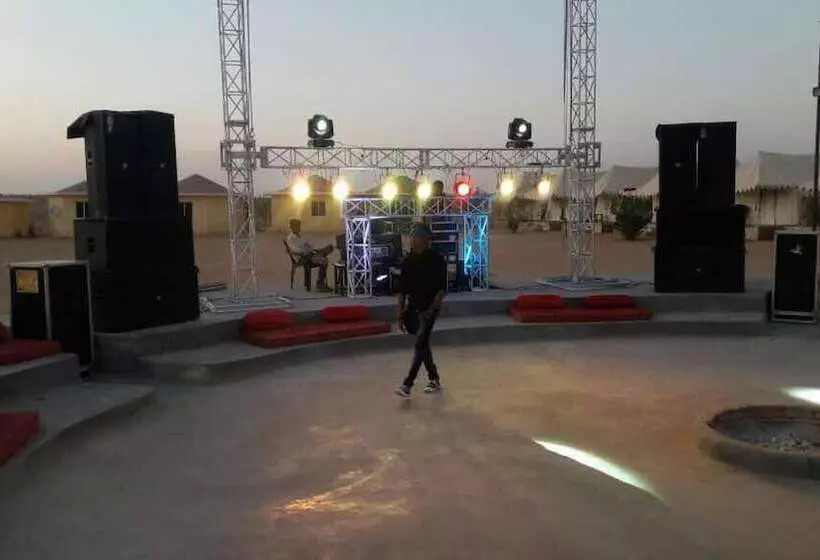 Hotelli Desert Ambience Resort