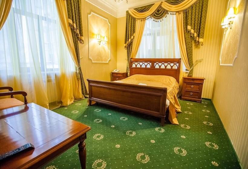 酒店 Dombay Palace