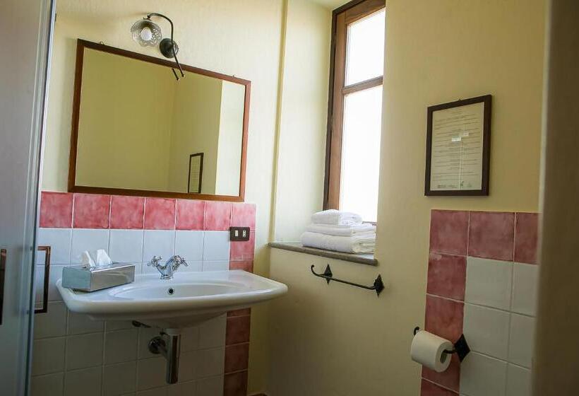 فندق ريفى Agriturismo La Torricella