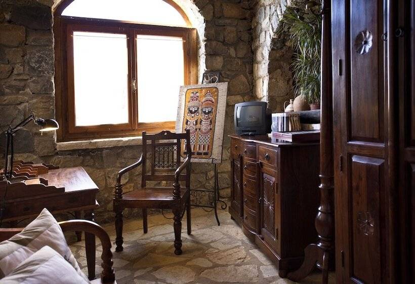 膳宿费 Agnantio Studios & Suites