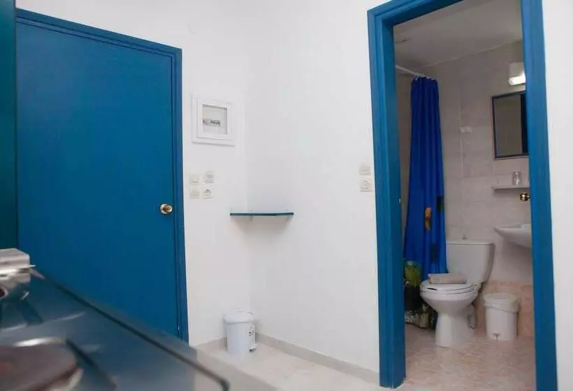 Vardes Hotel Studios