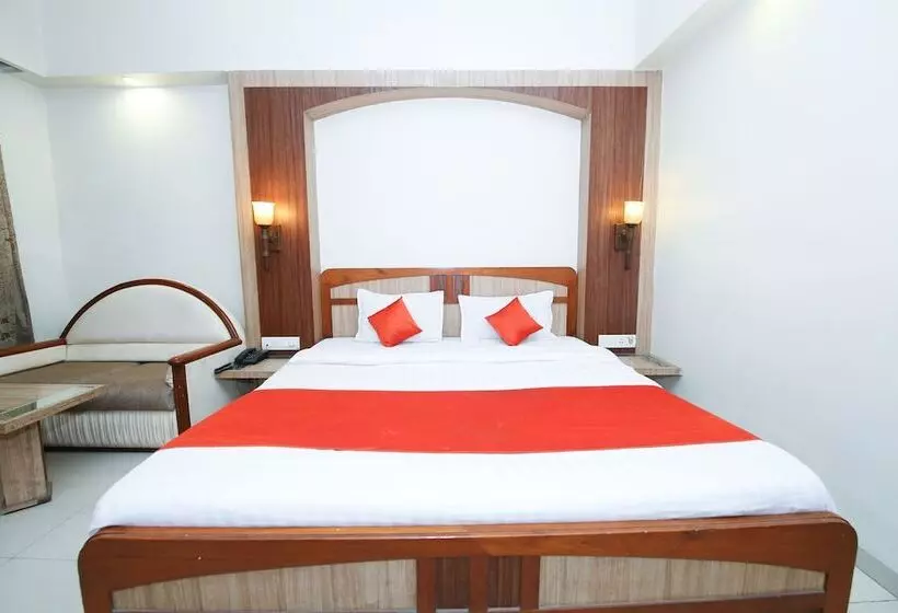 ホテル Prestige Princess By Oyo Rooms