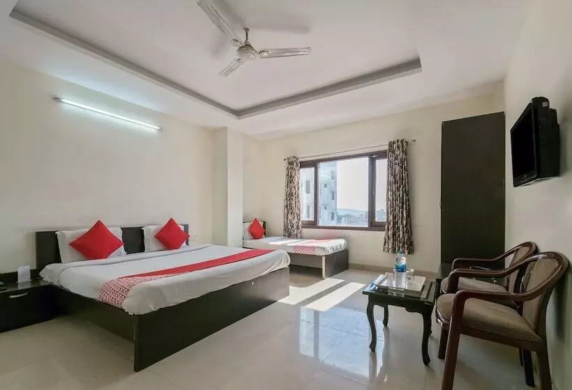 ホテル Triund Regency By Oyo Rooms