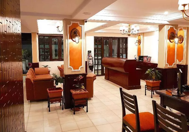 Hotelli Ziva Suites   A Boutique