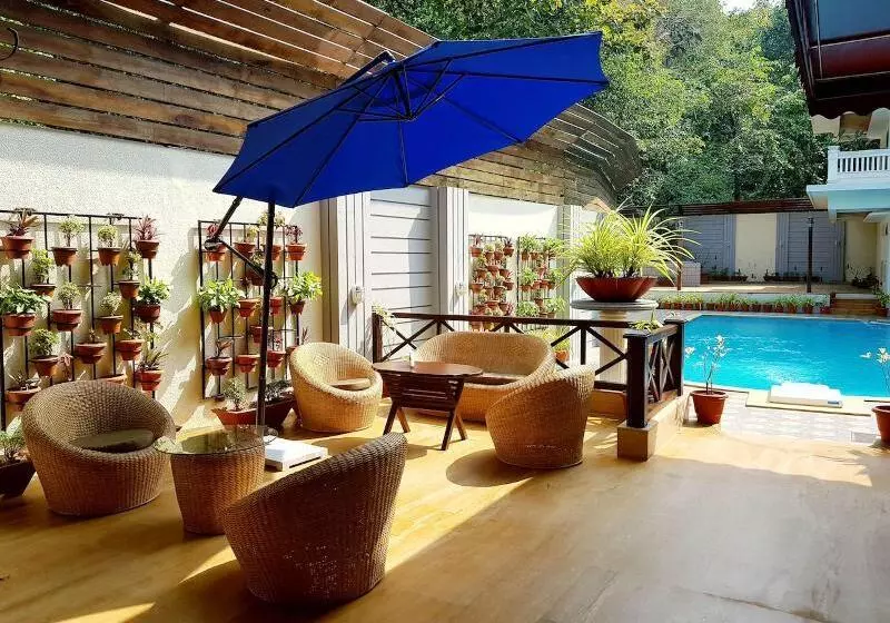 Hotelli Ziva Suites   A Boutique