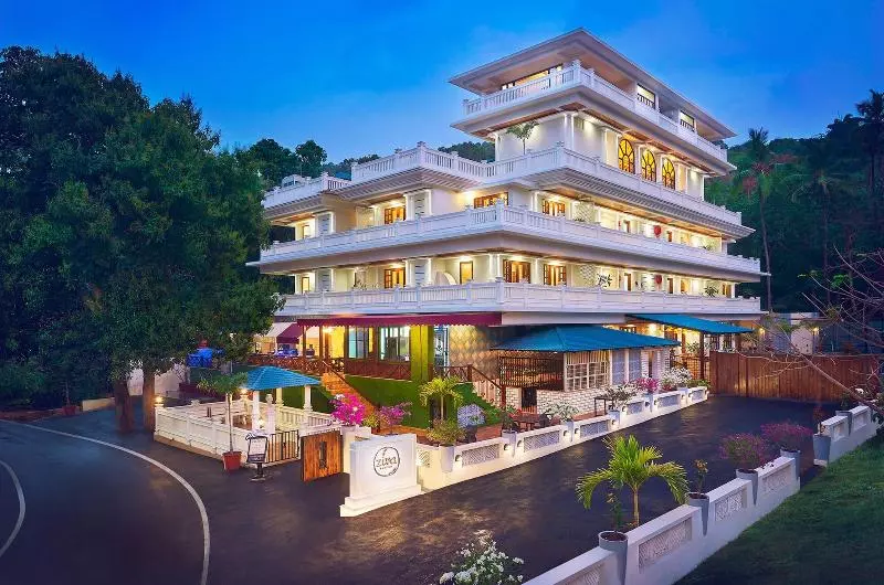 Hotelli Ziva Suites   A Boutique