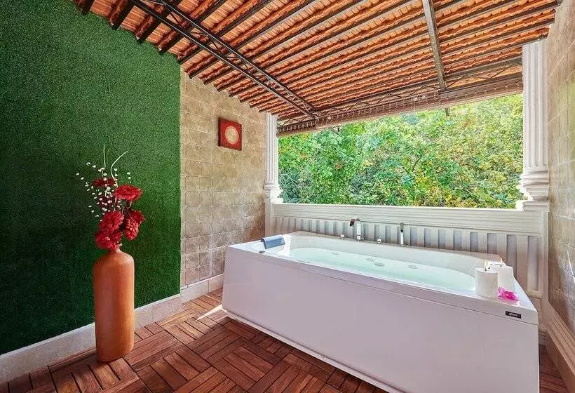 Hotelli Ziva Suites   A Boutique