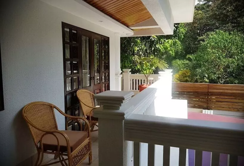 Hotelli Ziva Suites   A Boutique