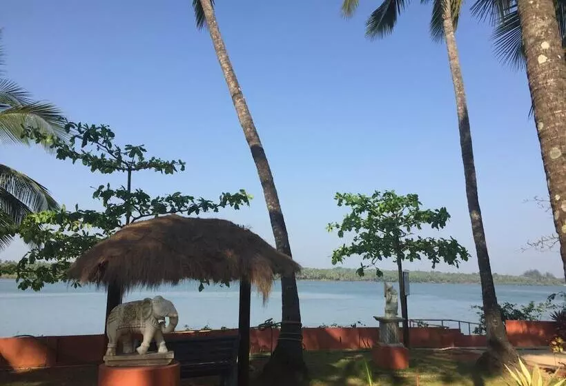 Lomakeskus Paradise Lagoon