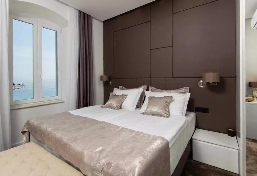 Pensió Dream Luxury Rooms