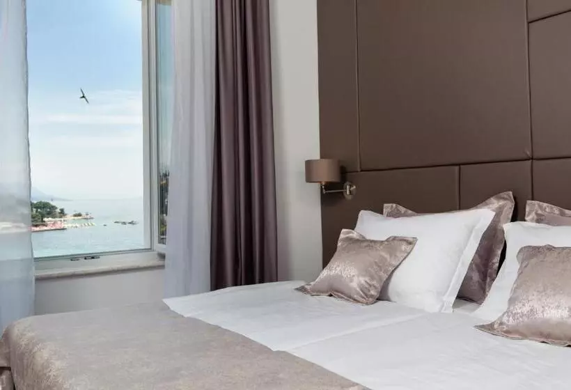 Pensió Dream Luxury Rooms