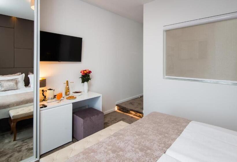 پانسیون Dream Luxury Rooms