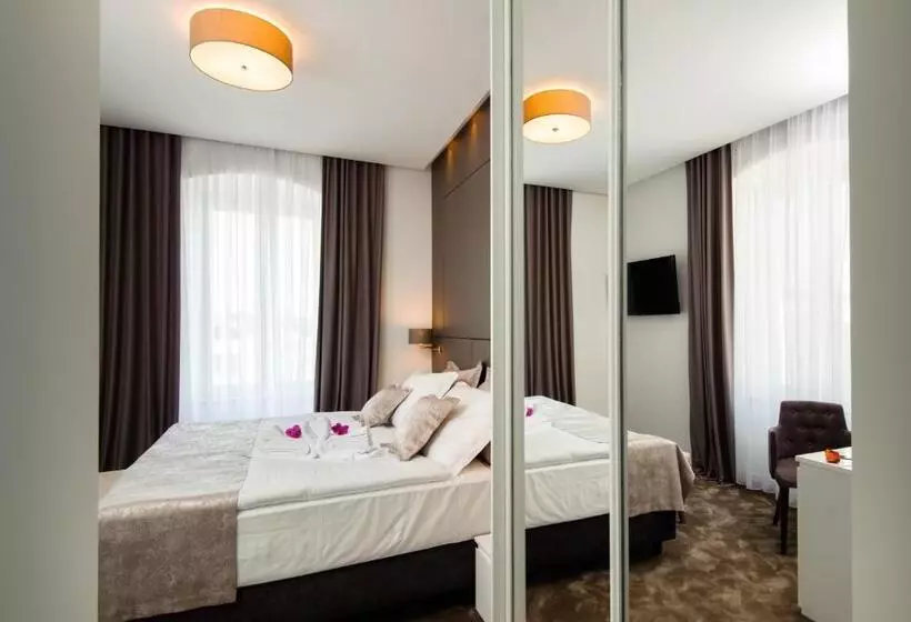 Pensió Dream Luxury Rooms