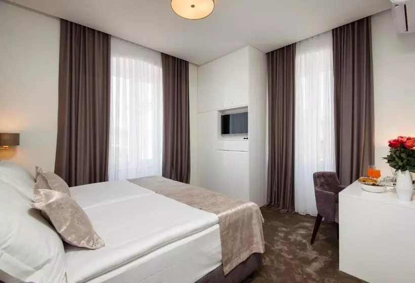 Pensió Dream Luxury Rooms