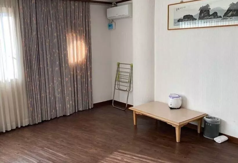 Seorak Pine Resort