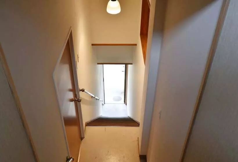 Tomarigi Hostel Cafe Bar