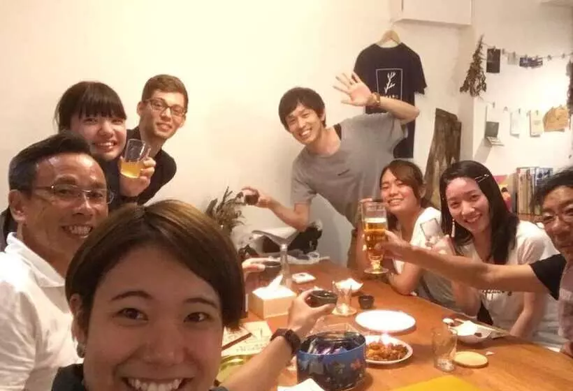 Tomarigi Hostel Cafe Bar