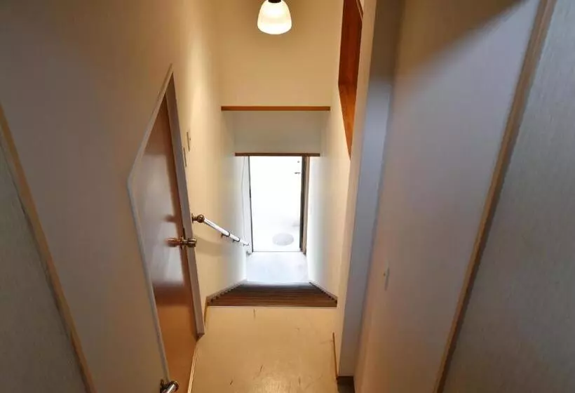 Tomarigi Hostel Cafe Bar