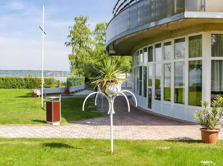 Világos Hotel Balatonvilágos