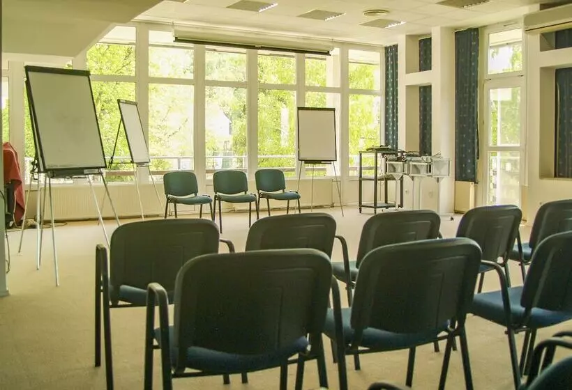 Világos Hotel Balatonvilágos