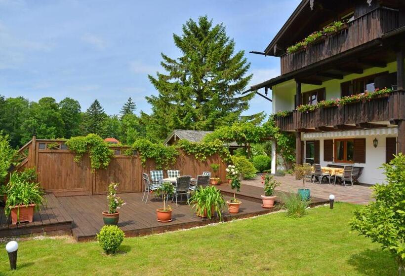 Ferienwohnungen Haus Monika