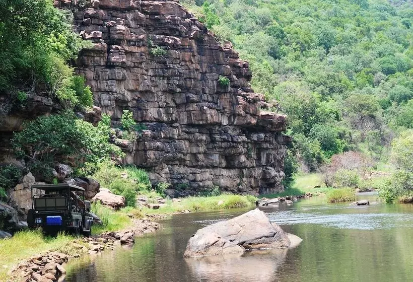 Hotelli Kaingo Game Reserve