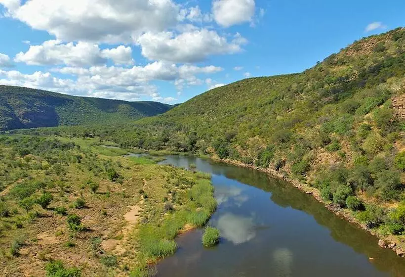 Hotelli Kaingo Game Reserve