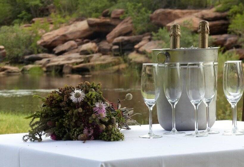 Отель Kaingo Game Reserve