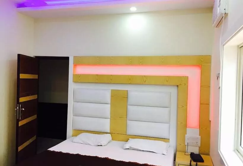 هتل Pink City By Comfort Rooms