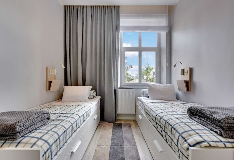 Lion Apartments Nemo Family House 3 Min From The Beach