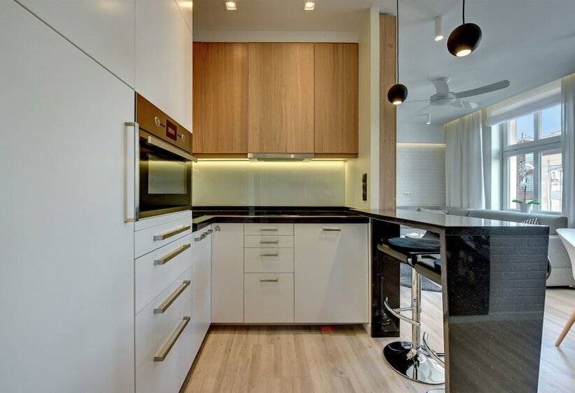 Lion Apartments Nemo Family House 3 Min From The Beach