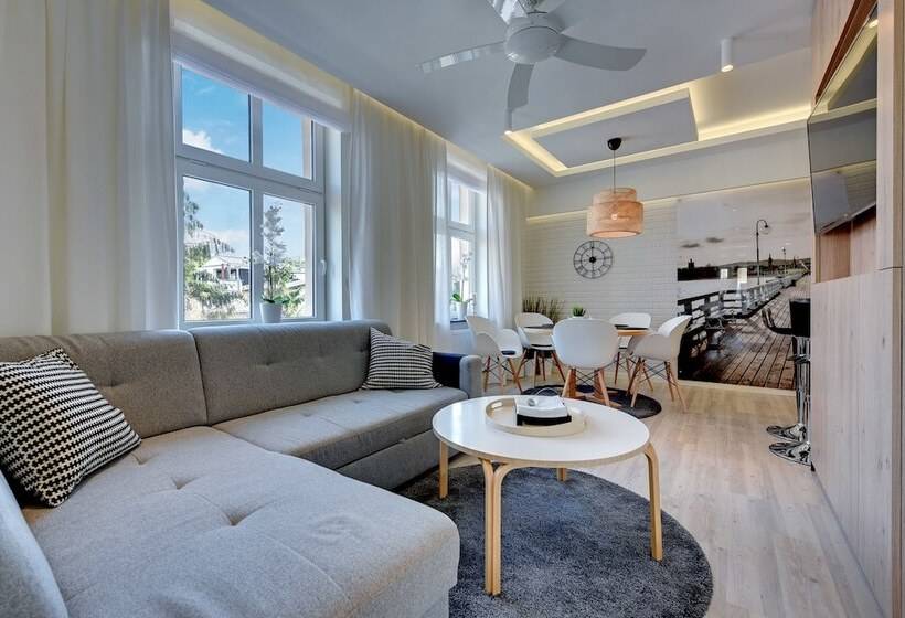 Lion Apartments Nemo Family House 3 Min From The Beach