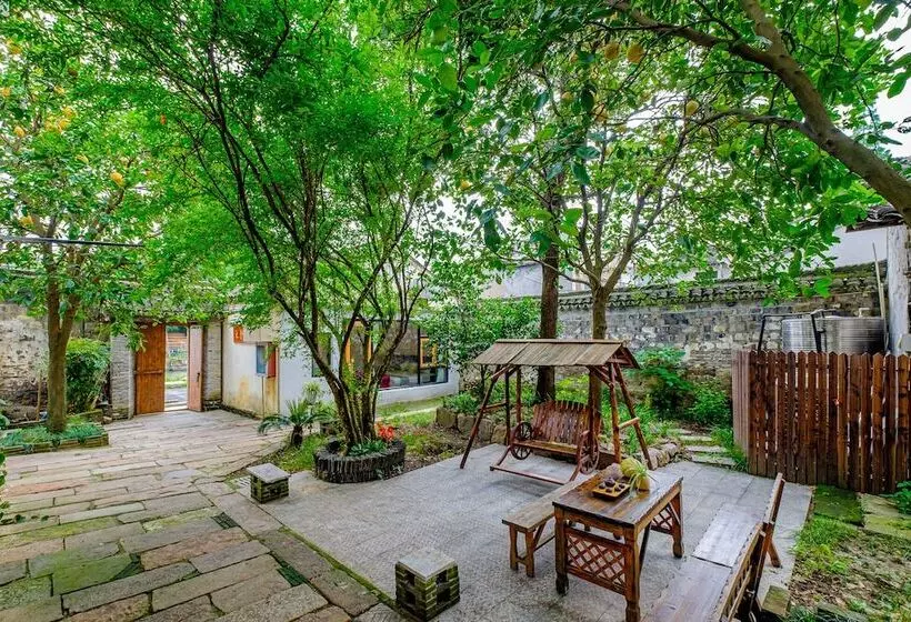 Wuzhen Fuchang Bridge Inn