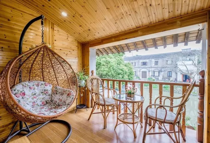 Wuzhen Fuchang Bridge Inn