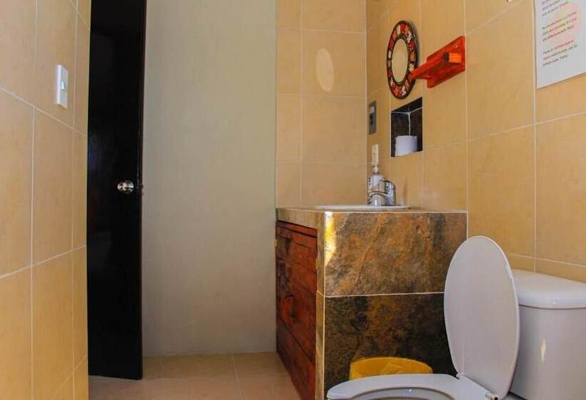 Szálló Hostal Tunich Naj &