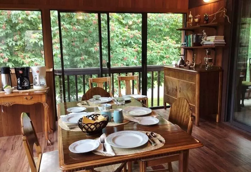 Aamiaismajoitus (B&B) Coles Bay Vacation Retreat