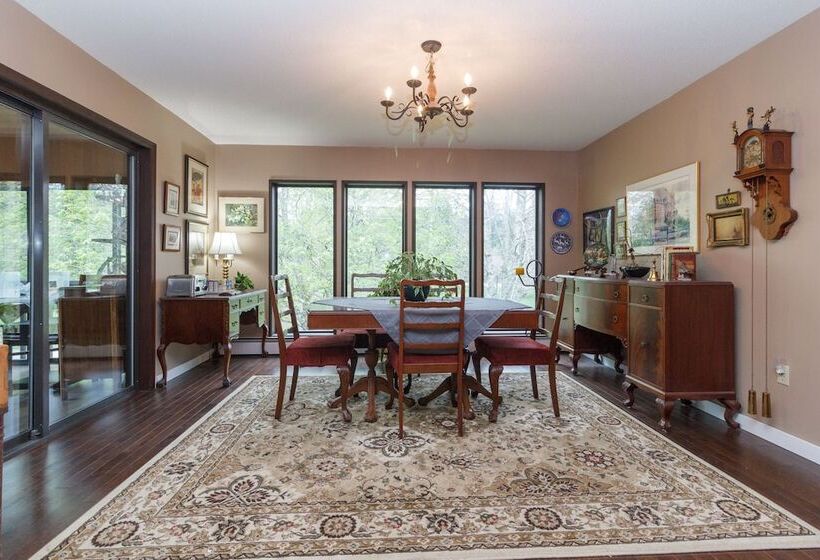 مبيت وإفطار Coles Bay Vacation Retreat