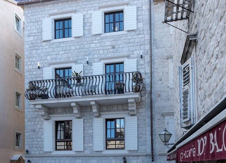 تختخواب و صبحانه Villa Luna Trogir