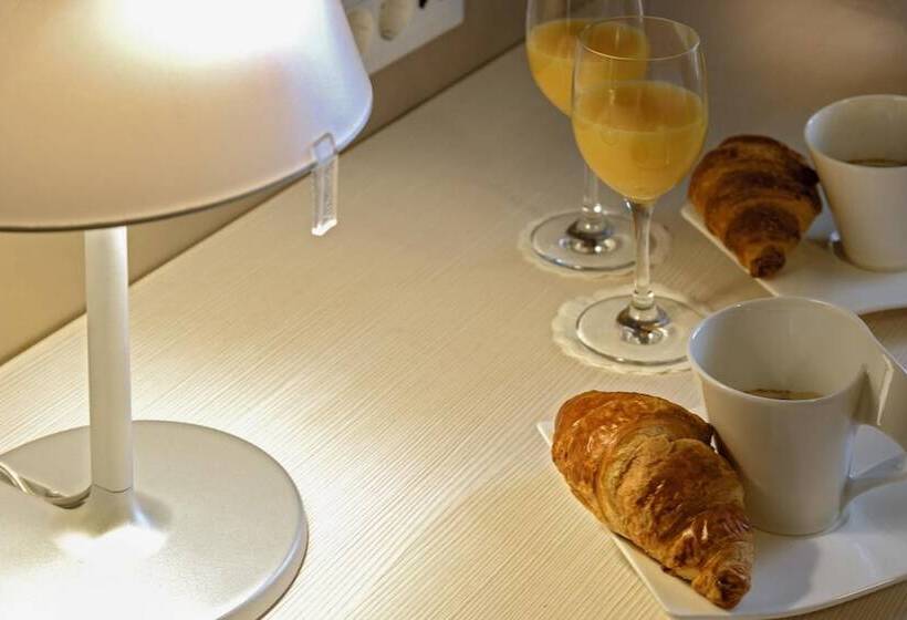 تختخواب و صبحانه Villa Luna Trogir