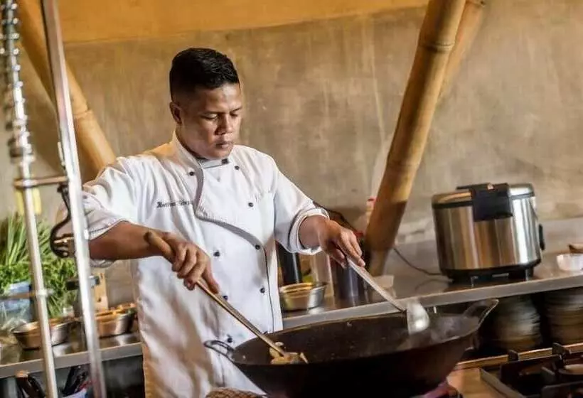 Hotelli Ecolodge Bukit Lawang