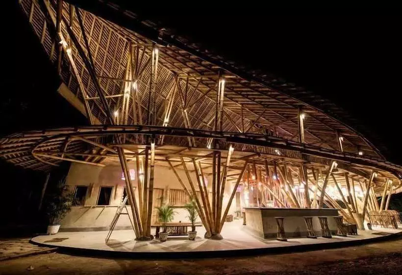 Hotelli Ecolodge Bukit Lawang