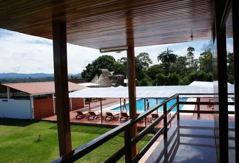 ホテル Hosteria Farallon