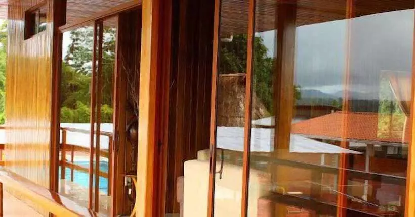 ホテル Hosteria Farallon