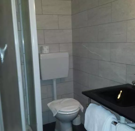 Hotelli Stazione Sul Lago Di Iseo