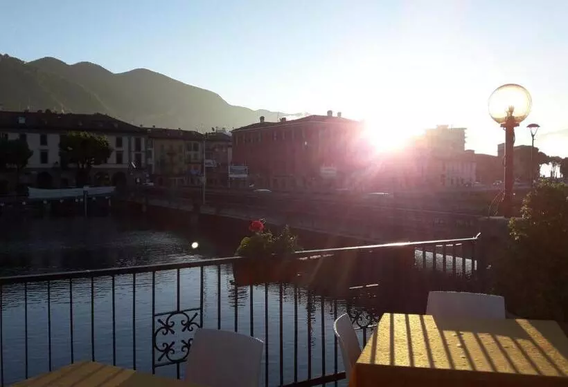 Hotelli Stazione Sul Lago Di Iseo