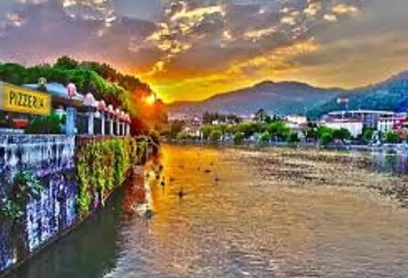 Hotelli Stazione Sul Lago Di Iseo