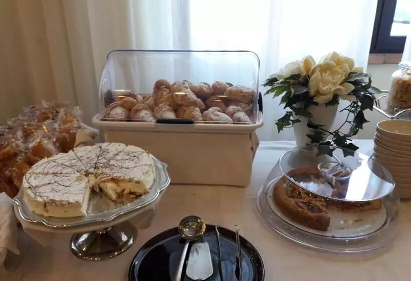 Hotelli Stazione Sul Lago Di Iseo