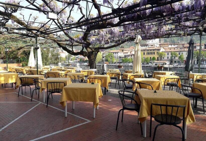 ホテル Stazione Sul Lago Di Iseo