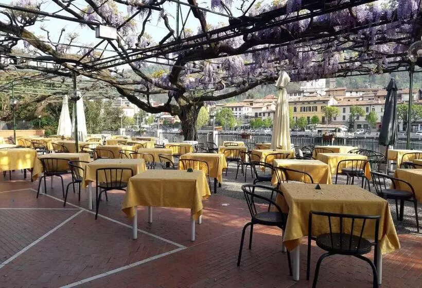 Hotelli Stazione Sul Lago Di Iseo